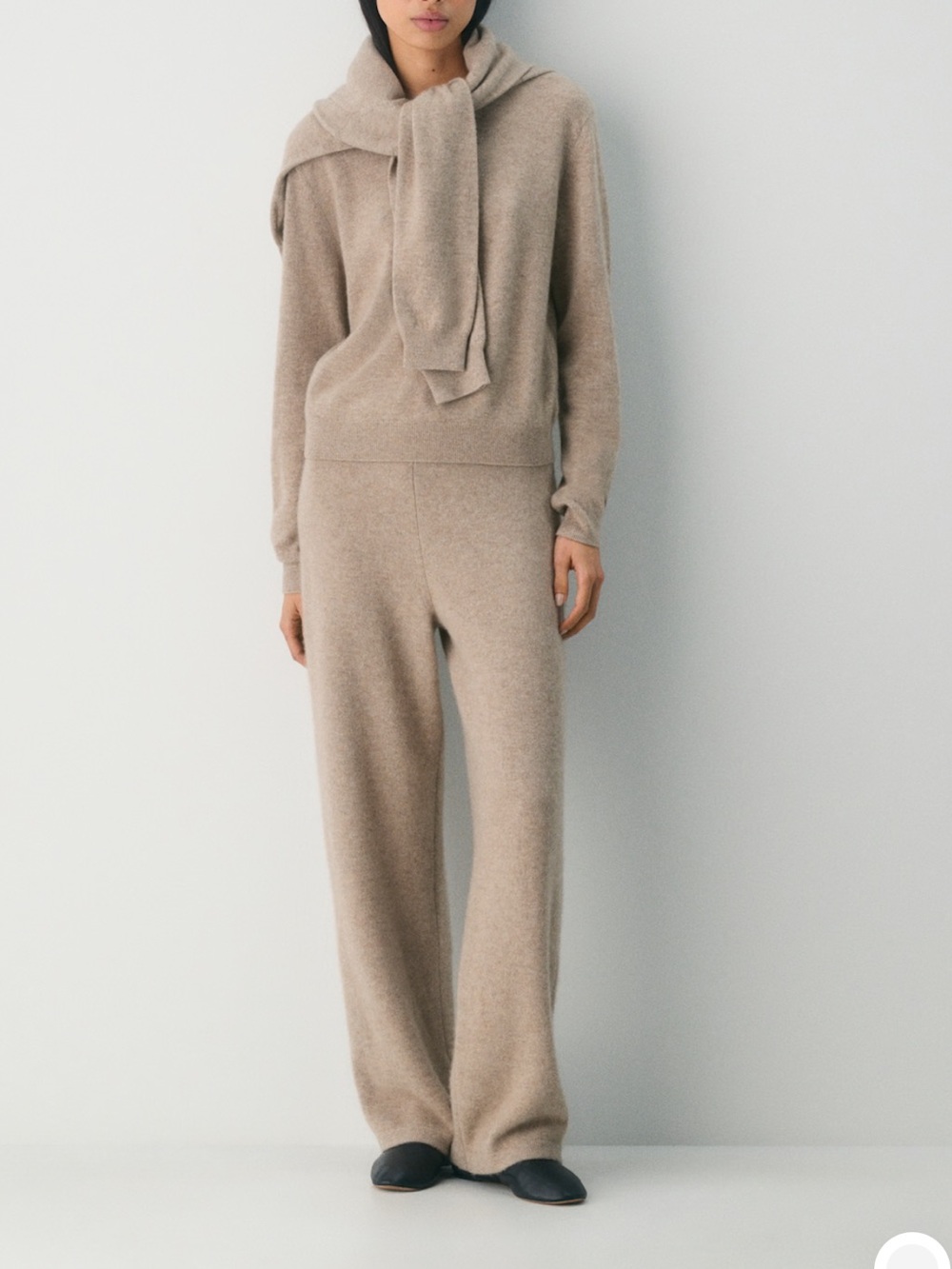 Essential cashmere appraisal pant & sweater